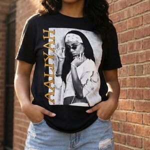 Aaliyah T-Shirt Adult Size L Official Graphic Tee Hip Hop Rap 90s Y2K Streetwear